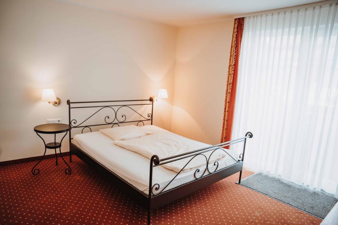 Hotel Am Wallgraben Брілон Екстер'єр фото